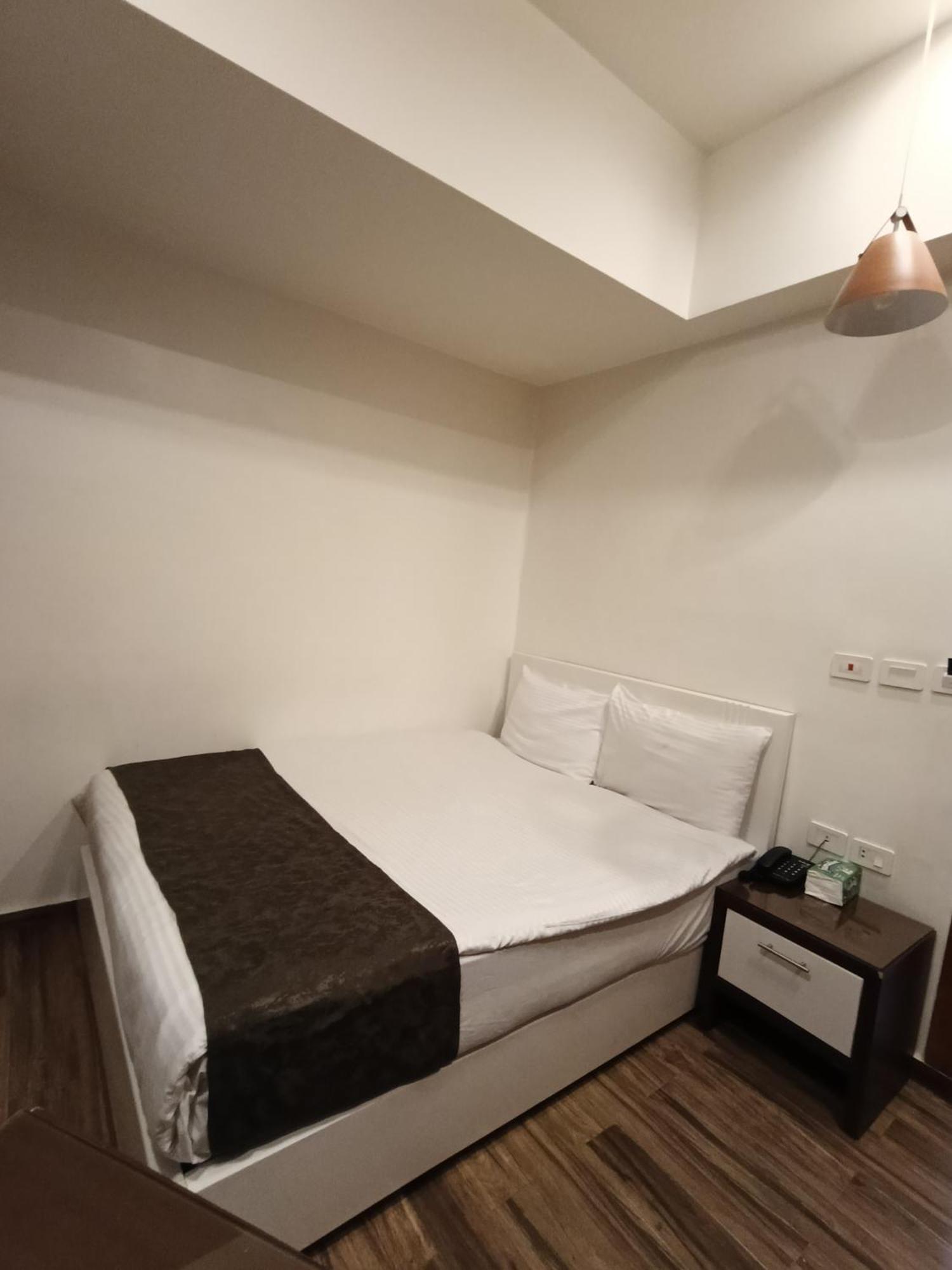 Museum Plaza Hostal *