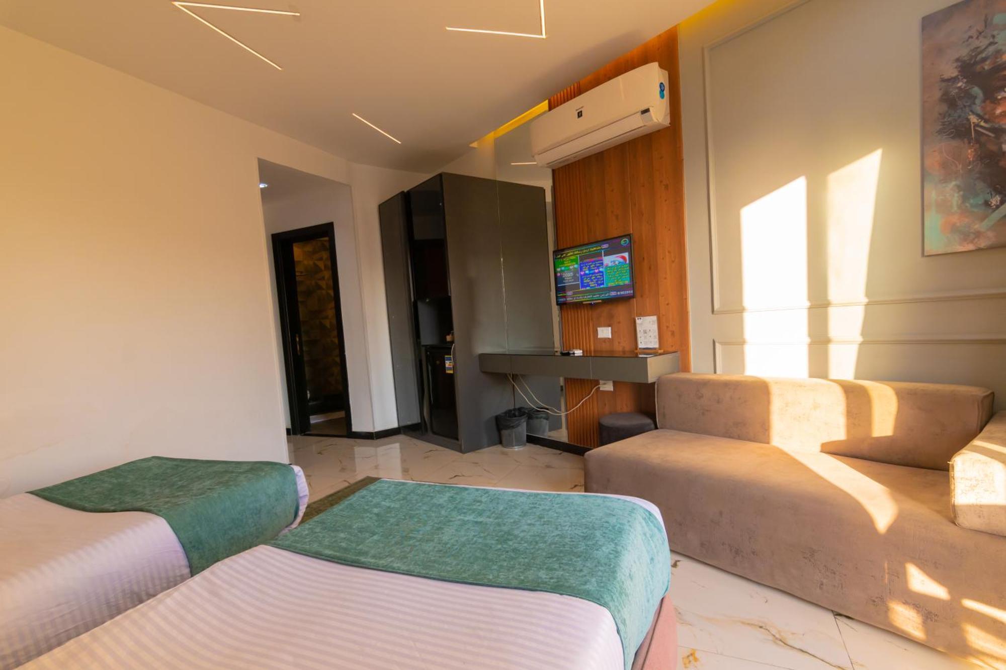 Museum Plaza Hostal El Cairo